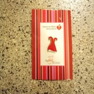 0.75" AMERICAN HEART ASSOCIATION WOMEN'S RED PIN